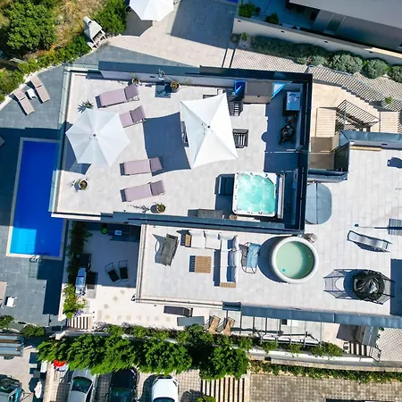 Heated Pool & Rooftop Jacuzzi Sea View Near Trogir-ciovo * Trogir